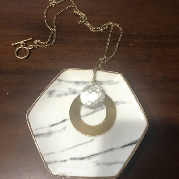 Matr Boomie Women's Vitani Deco Disk‎ Gold and Silver Drop Necklace - Picture 3 of 4